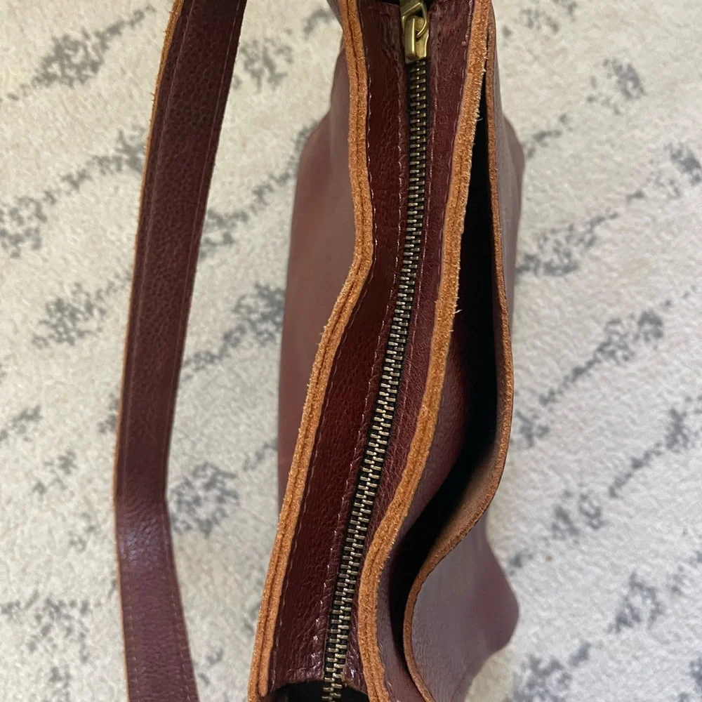 NWOT Portland Leather Shoulder Bag Nutmeg - Picture 5 of 7